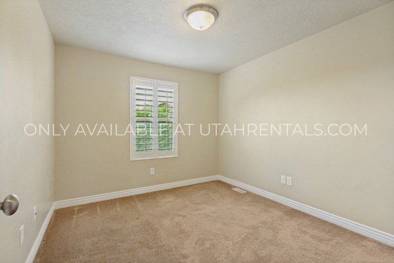 Spacious & Stylish 4-Bed 3 Bath Townhome | Available Now! property image