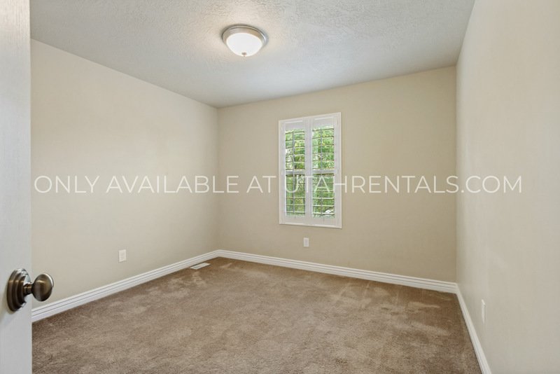 Spacious & Stylish 4-Bed 3 Bath Townhome | Available Now! property image
