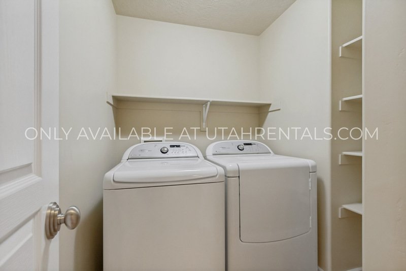 Spacious & Stylish 4-Bed 3 Bath Townhome | Available Now! property image
