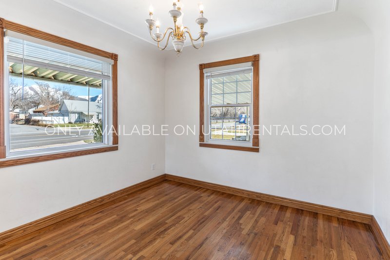 Charming 3-Bedroom Home in Springville ? Backs Up to Hobble Creek! property image