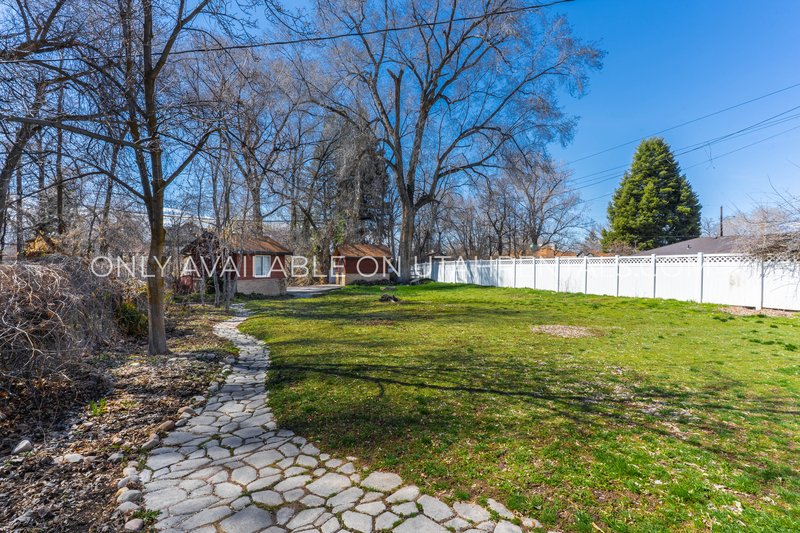 Charming 3-Bedroom Home in Springville ? Backs Up to Hobble Creek! property image