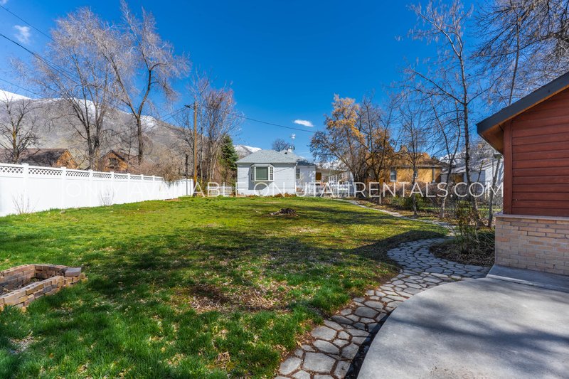 Charming 3-Bedroom Home in Springville ? Backs Up to Hobble Creek! property image