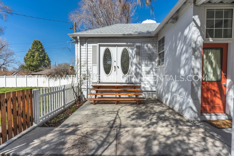 Charming 3-Bedroom Home in Springville ? Backs Up to Hobble Creek! property image