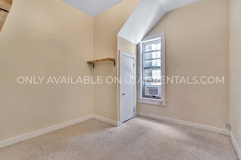 Beautiful 2 bed, 1 bath apartment in East Central! property image