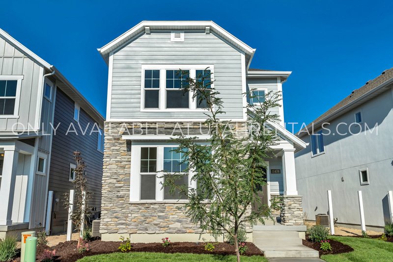 Spacious & Modern 3-Bedroom Home in South Jordan property image