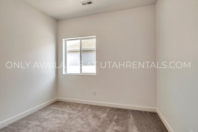 Spacious & Modern 3-Bedroom Home in South Jordan property image
