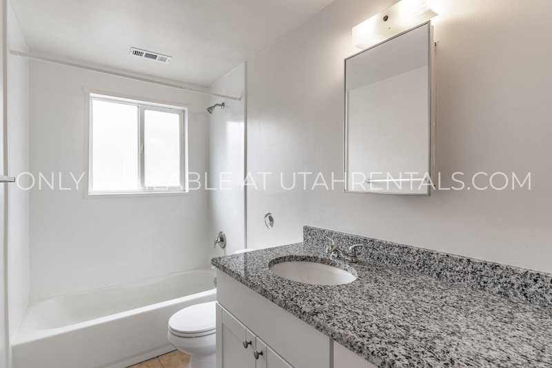 Spacious 2-Bedroom Apartment in Central Orem property image