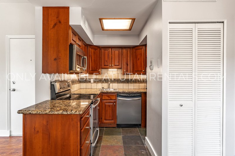 218 W North Temple Apt W8 property image