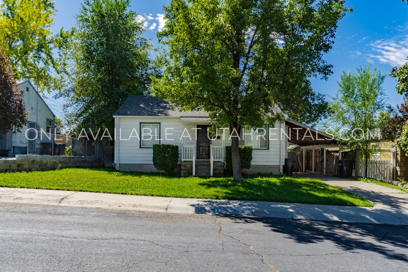 Cozy 4-Bed Provo Home with 2 Kitchens & Endless Charm! property image