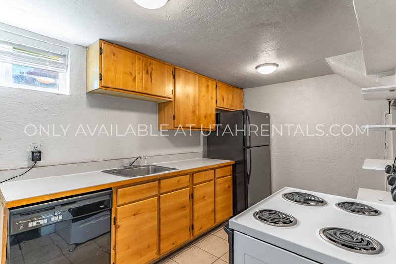 Cozy 4-Bed Provo Home with 2 Kitchens & Endless Charm! property image