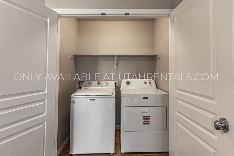 Spacious & Low-Maintenance Lehi Townhome property image