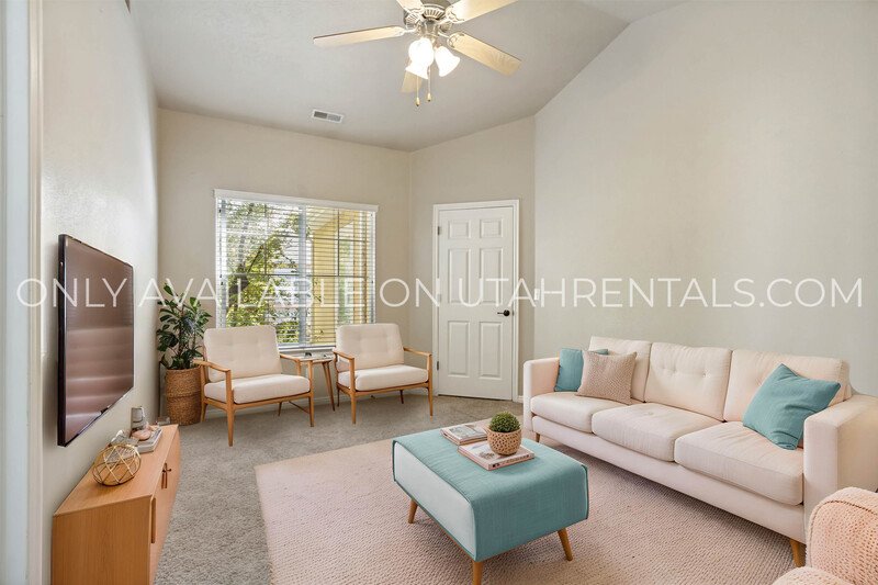 Beautiful 3-bedroom, 2-bathroom Condo in Canyon Meadows property image