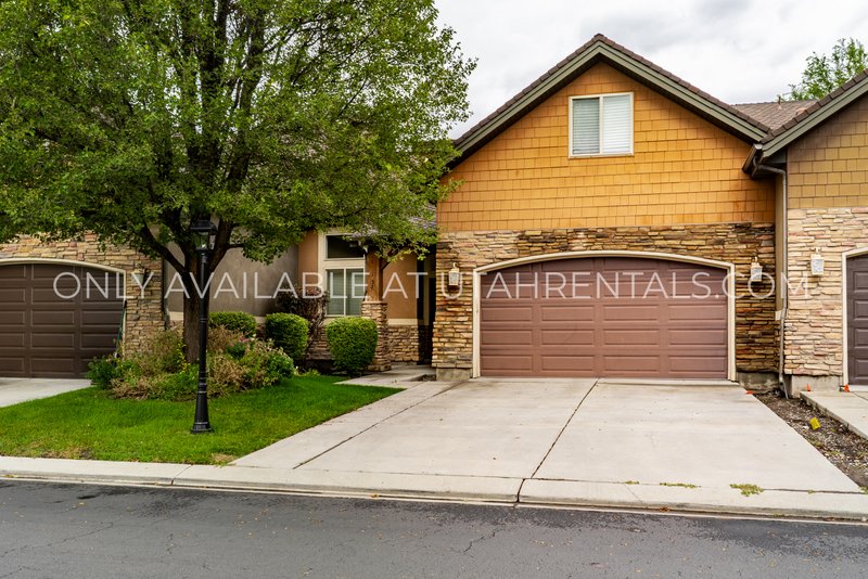 Gorgeous 4 Bed / 3 Bath Home in Orem – Move-In Ready! property image