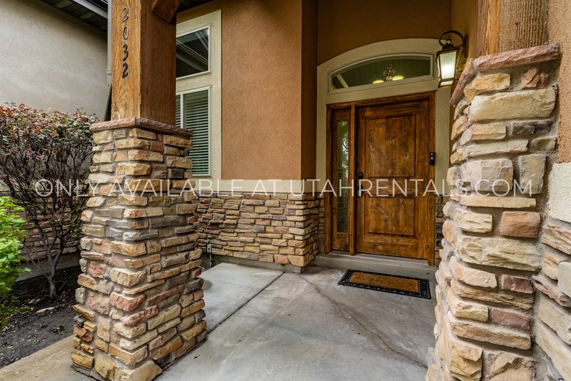 Gorgeous 4 Bed / 3 Bath Home in Orem – Move-In Ready! property image