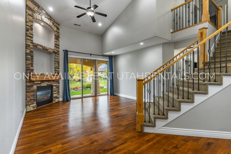 Gorgeous 4 Bed / 3 Bath Home in Orem – Move-In Ready! property image