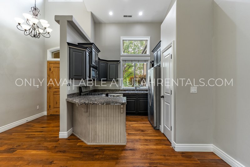 Gorgeous 4 Bed / 3 Bath Home in Orem – Move-In Ready! property image