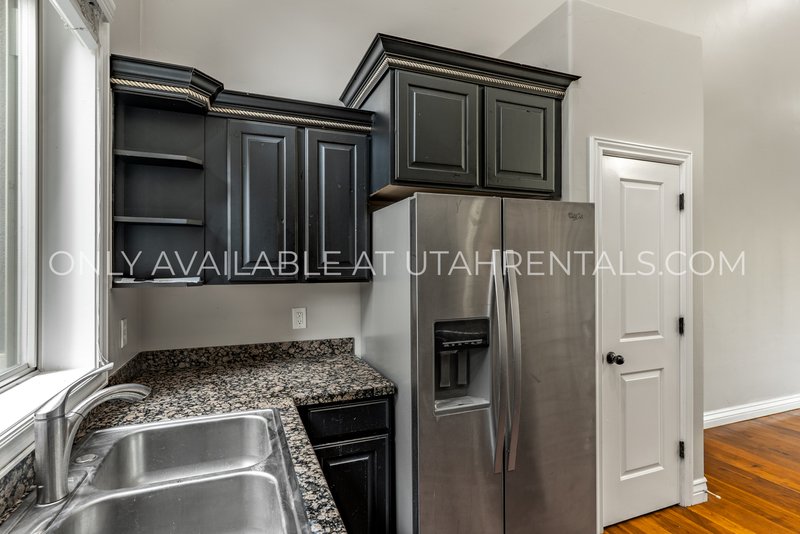 Gorgeous 4 Bed / 3 Bath Home in Orem – Move-In Ready! property image