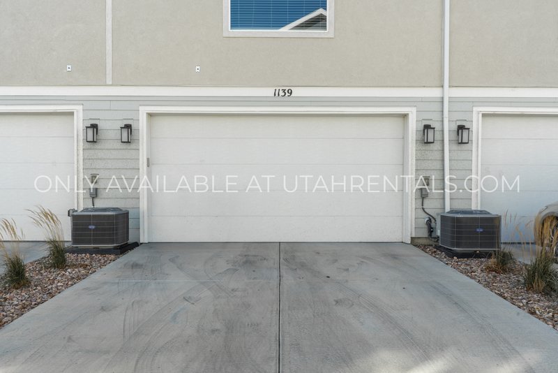 Spacious 4 BD / 3 BA Home in Saratoga Springs property image