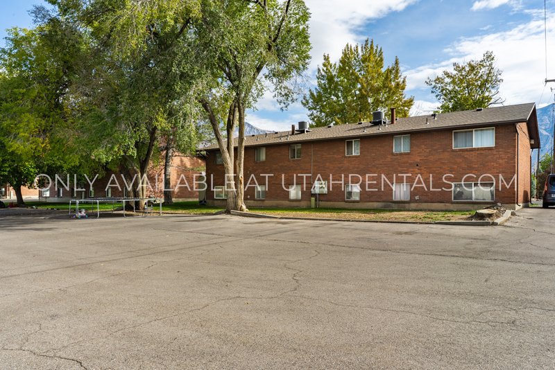 Beautiful multiplex apartment in Orem on Main St! property image