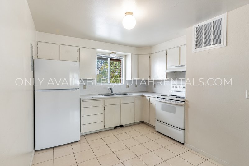 Beautiful multiplex apartment in Orem on Main St! property image