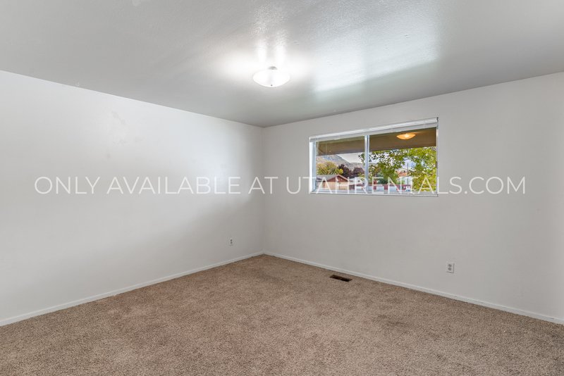 Beautiful multiplex apartment in Orem on Main St! property image