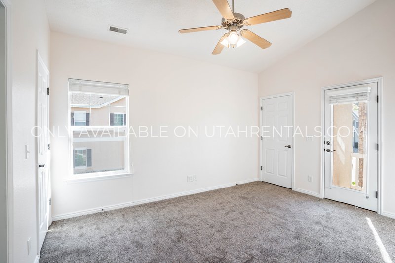 Charming 3-Bed, 2-Bath Condo with Garage & Community Amenities property image
