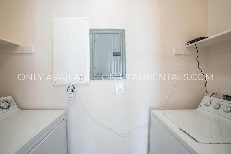 Charming 3-Bed, 2-Bath Condo with Garage & Community Amenities property image