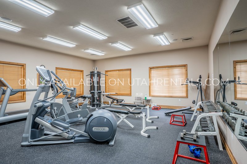 Charming 3-Bed, 2-Bath Condo with Garage & Community Amenities property image