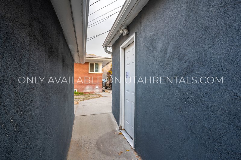 Recently Renovated 2-Bedroom Apartment in Quiet Provo Neighborhood property image