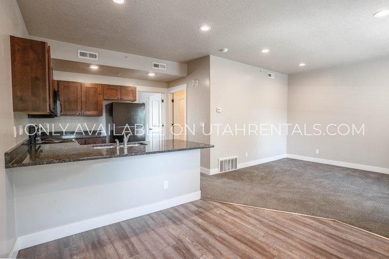 Beautiful 2-bed Apartment! property image