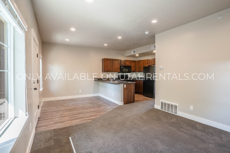 Beautiful 2-bed Apartment! property image