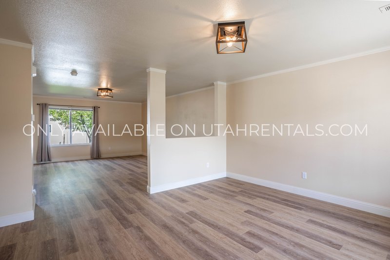 Home with a private back yard in Spanish Fork property image