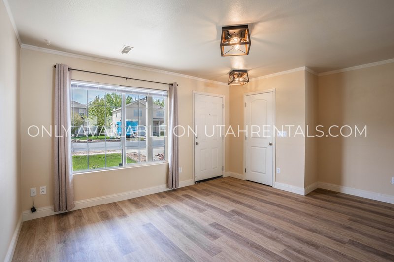Home with a private back yard in Spanish Fork property image