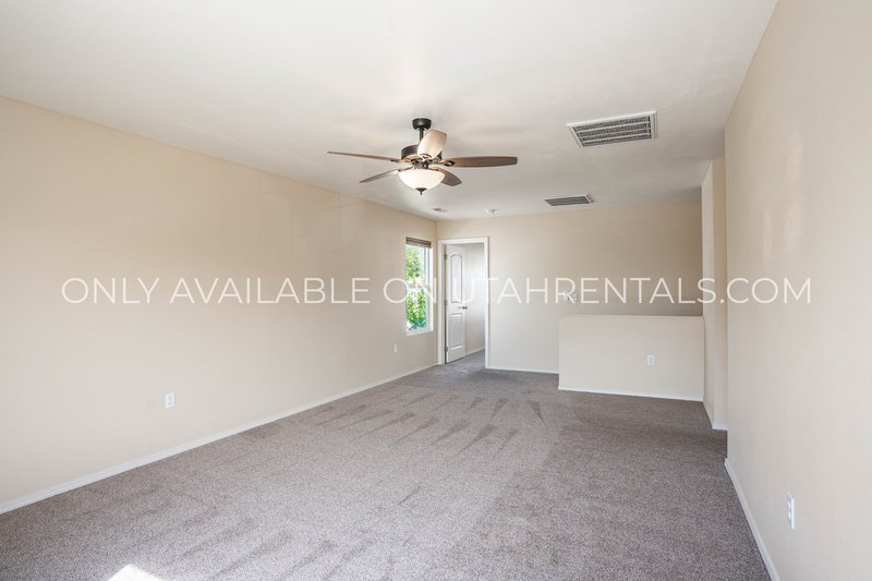 Home with a private back yard in Spanish Fork property image