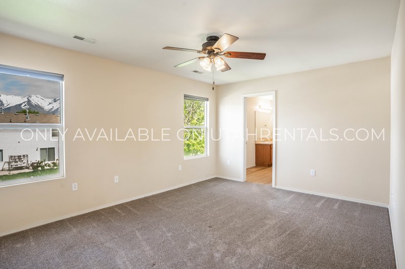 Home with a private back yard in Spanish Fork property image