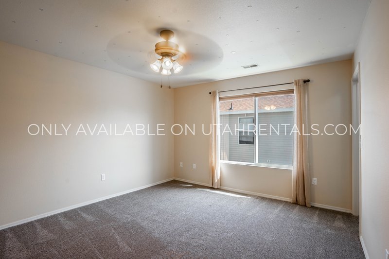 Home with a private back yard in Spanish Fork property image