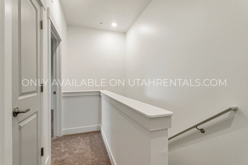 Brand New Townhome Style Apartment For Rent property image