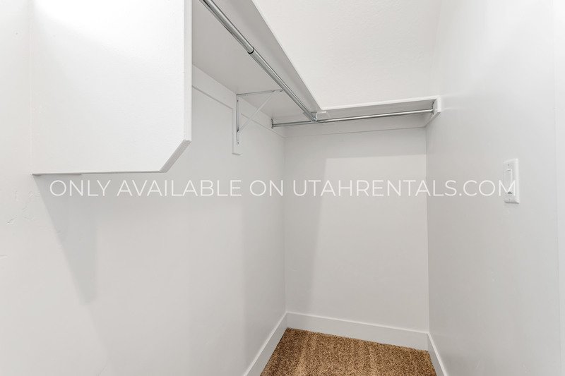 Brand New Townhome Style Apartment For Rent property image