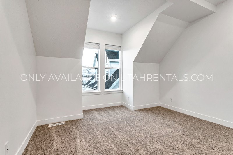 Brand New Townhome Style Apartment For Rent property image
